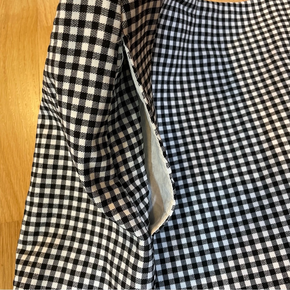 Urban Outfitters Black and White Gingham Mini Skirt with Side Pockets Size Small - Picture 2 of 9